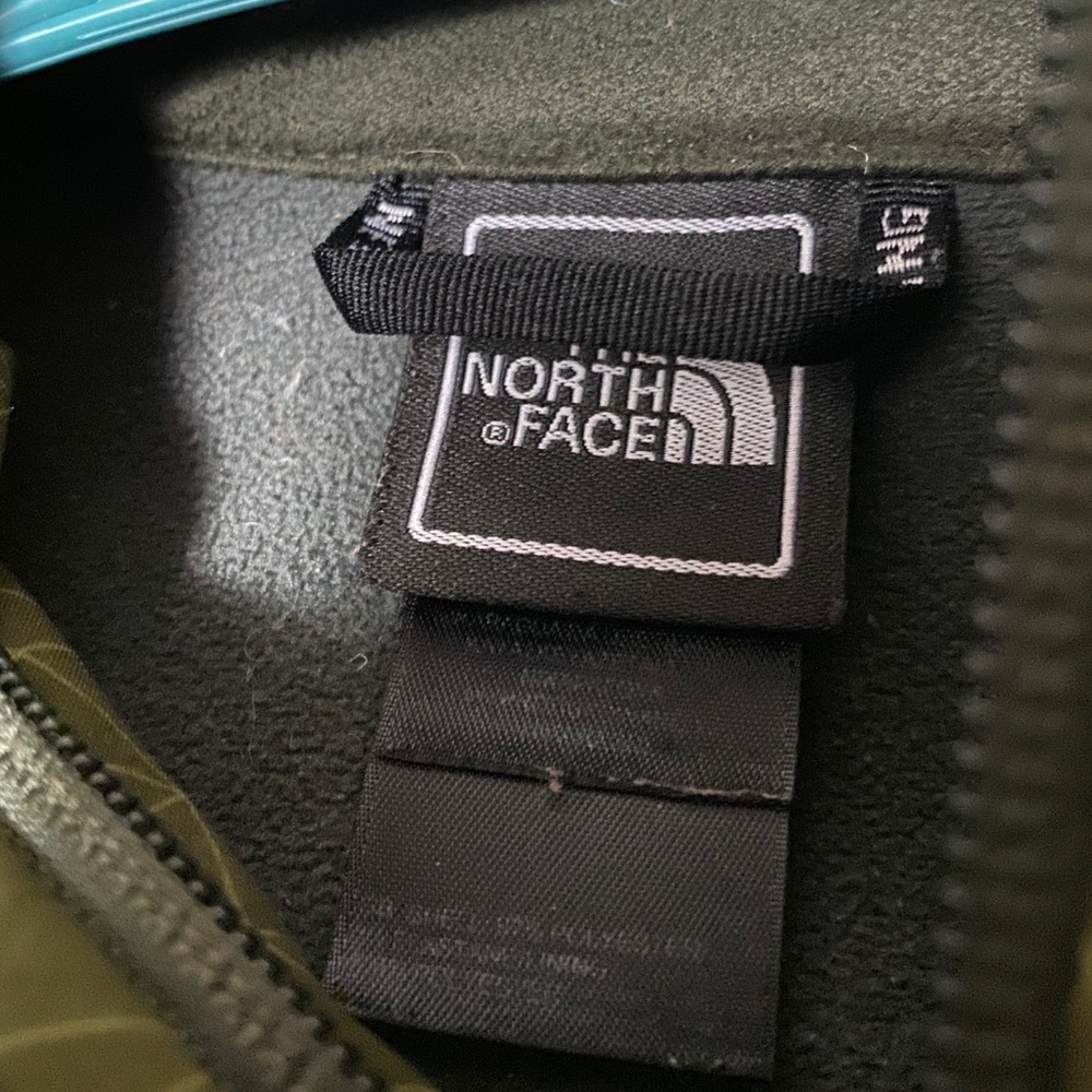 north face jacket - Picture 3 of 3